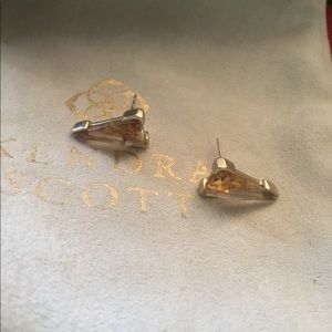 Kendra Scott Honor Stud in Gold Mica